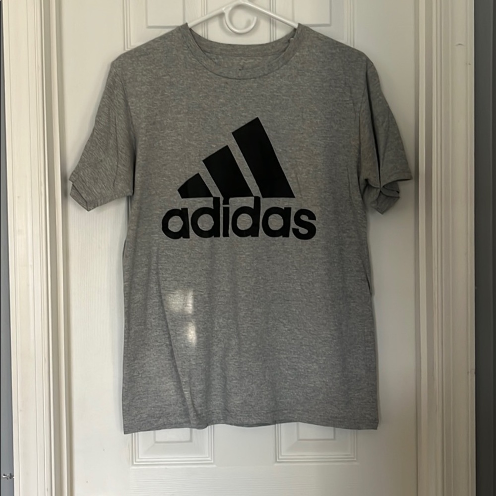 Adidas Tshirt